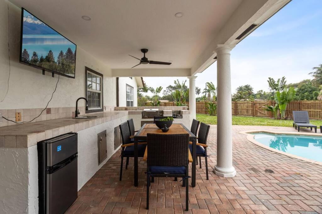 Escondida Drive - Minimum 3 Night Stay West Palm Beach Bagian luar foto